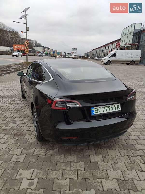 Седан Tesla Model 3 2018 в Тернополе фото 41 Седан Tesla Model 3 2018 в Тернополе