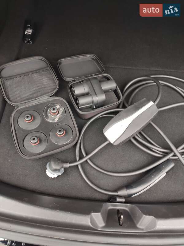 Седан Tesla Model 3 2018 в Тернополе фото 49 Седан Tesla Model 3 2018 в Тернополе