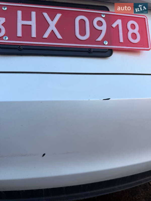 Седан Tesla Model 3 2022 в Киеве фото 15 Седан Tesla Model 3 2022 в Киеве