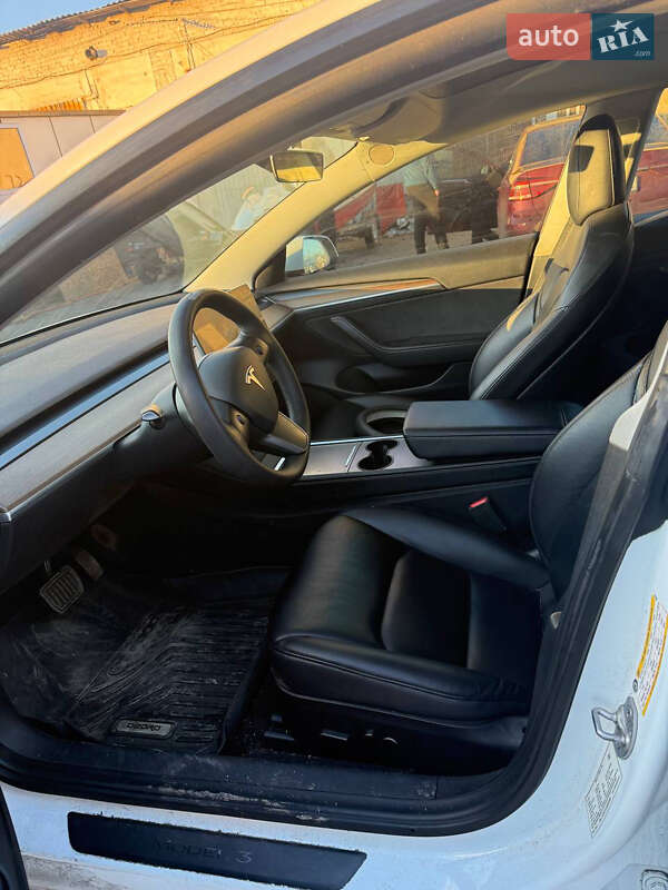 Седан Tesla Model 3 2022 в Киеве фото 21 Седан Tesla Model 3 2022 в Киеве