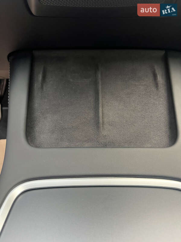 Седан Tesla Model 3 2023 в Луцке фото 25 Седан Tesla Model 3 2023 в Луцке