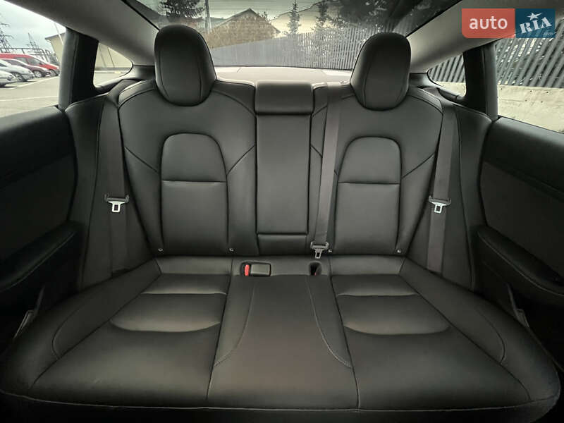 Седан Tesla Model 3 2023 в Луцке фото 32 Седан Tesla Model 3 2023 в Луцке