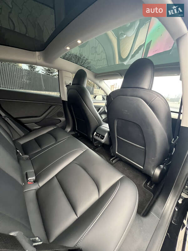 Седан Tesla Model 3 2023 в Луцке фото 37 Седан Tesla Model 3 2023 в Луцке