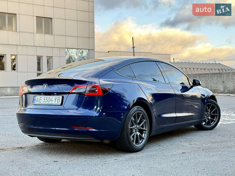 Седан Tesla Model 3 2021 в Днепре фото 2 Седан Tesla Model 3 2021 в Днепре