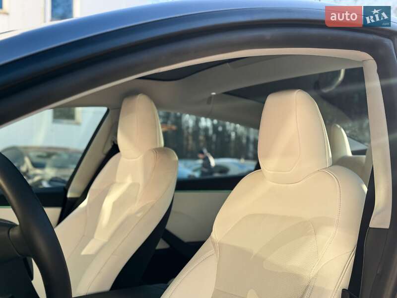 Седан Tesla Model 3 2025 в Киеве фото 13 Седан Tesla Model 3 2025 в Киеве