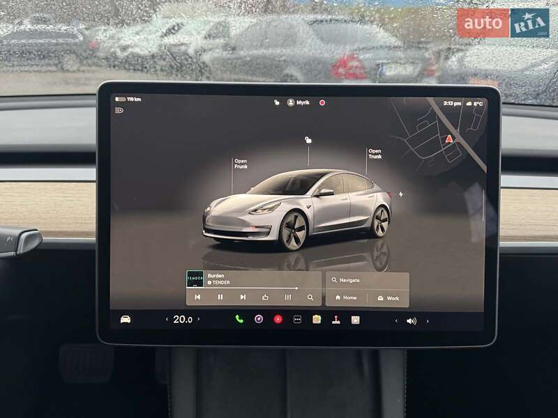 Седан Tesla Model 3 2023 в Виннице