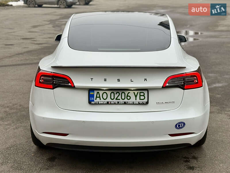 Седан Tesla Model 3 2021 в Ужгороде фото 7 Седан Tesla Model 3 2021 в Ужгороде