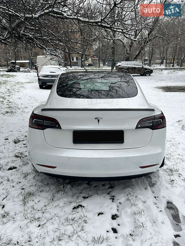 Седан Tesla Model 3 2019 в Киеве фото 8 Седан Tesla Model 3 2019 в Киеве