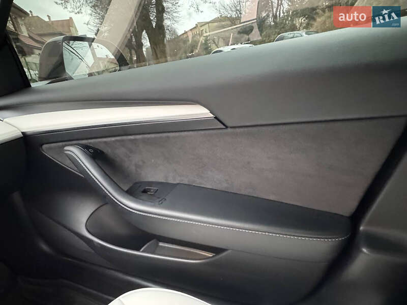 Седан Tesla Model 3 2021 в Львове фото 20 Седан Tesla Model 3 2021 в Львове