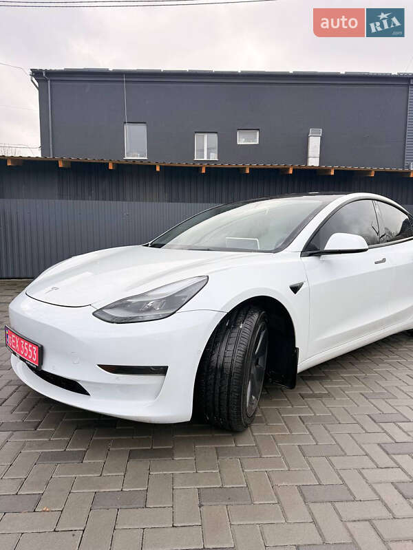 Седан Tesla Model 3 2021 в Шепетовке фото Седан Tesla Model 3 2021 в Шепетовке