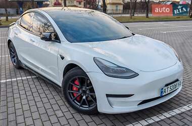 Седан Tesla Model 3 2021 в Коломые