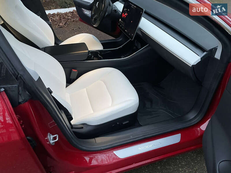 Седан Tesla Model 3 2019 в Коростене фото 5 Седан Tesla Model 3 2019 в Коростене