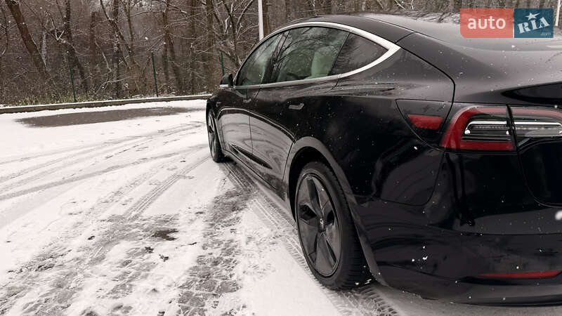 Седан Tesla Model 3 2019 в Киеве фото 5 Седан Tesla Model 3 2019 в Киеве