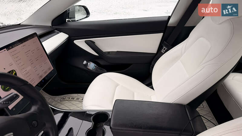 Седан Tesla Model 3 2019 в Киеве фото 26 Седан Tesla Model 3 2019 в Киеве