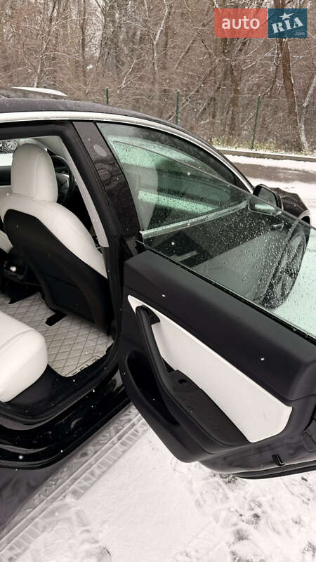 Седан Tesla Model 3 2019 в Киеве фото 46 Седан Tesla Model 3 2019 в Киеве