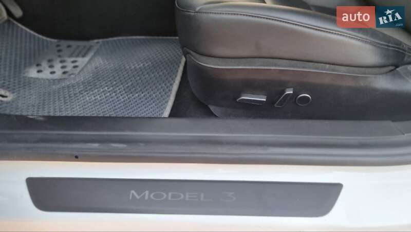 Седан Tesla Model 3 2021 в Хмельницком фото 25 Седан Tesla Model 3 2021 в Хмельницком