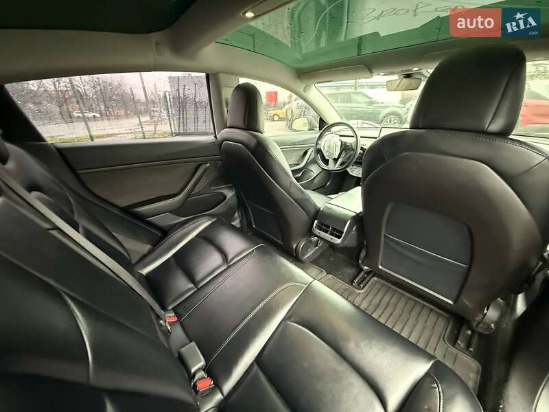 Седан Tesla Model 3 2019 в Луцке фото 15 Седан Tesla Model 3 2019 в Луцке