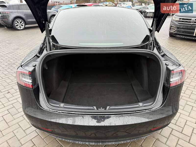 Седан Tesla Model 3 2021 в Луцке фото 8 Седан Tesla Model 3 2021 в Луцке