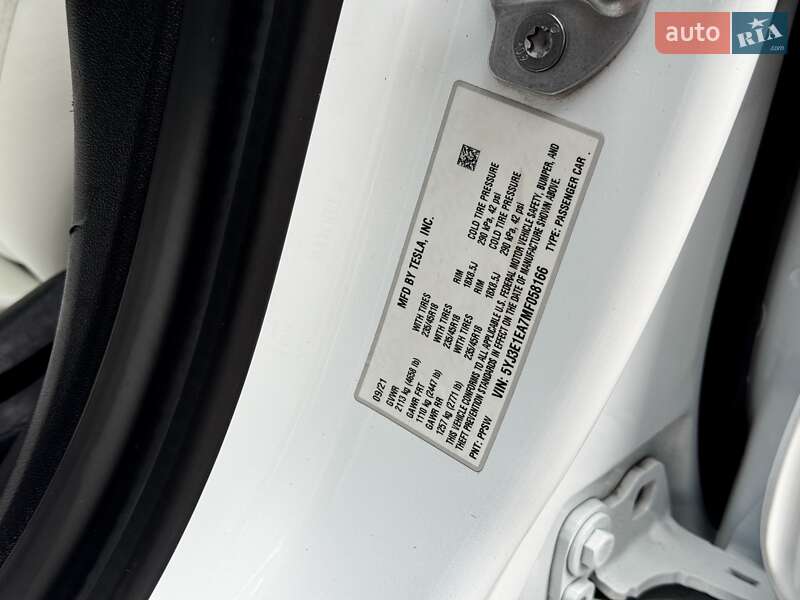 Седан Tesla Model 3 2021 в Киеве фото 25 Седан Tesla Model 3 2021 в Киеве