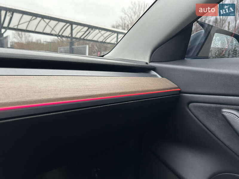 Седан Tesla Model 3 2019 в Хмельницком фото 24 Седан Tesla Model 3 2019 в Хмельницком