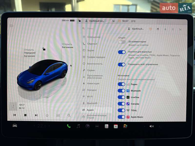 Седан Tesla Model 3 2023 в Львове