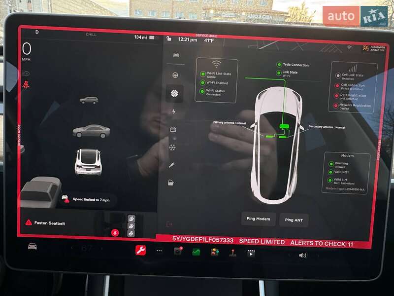 Седан Tesla Model 3 2019 в Луцке