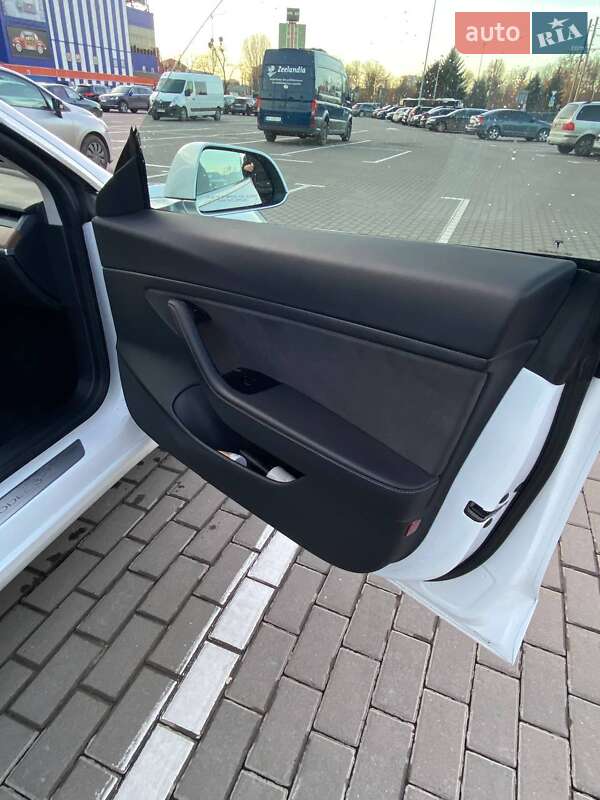 Седан Tesla Model 3 2020 в Львове фото 8 Седан Tesla Model 3 2020 в Львове