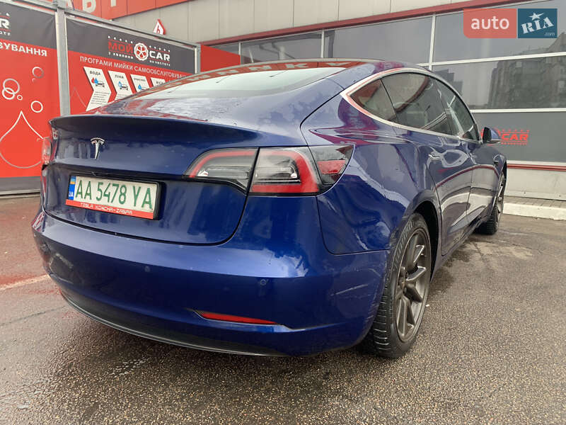 Седан Tesla Model 3 2018 в Житомире