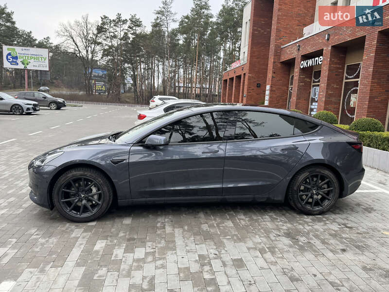 Седан Tesla Model 3 2019 в Киеве фото 5 Седан Tesla Model 3 2019 в Киеве
