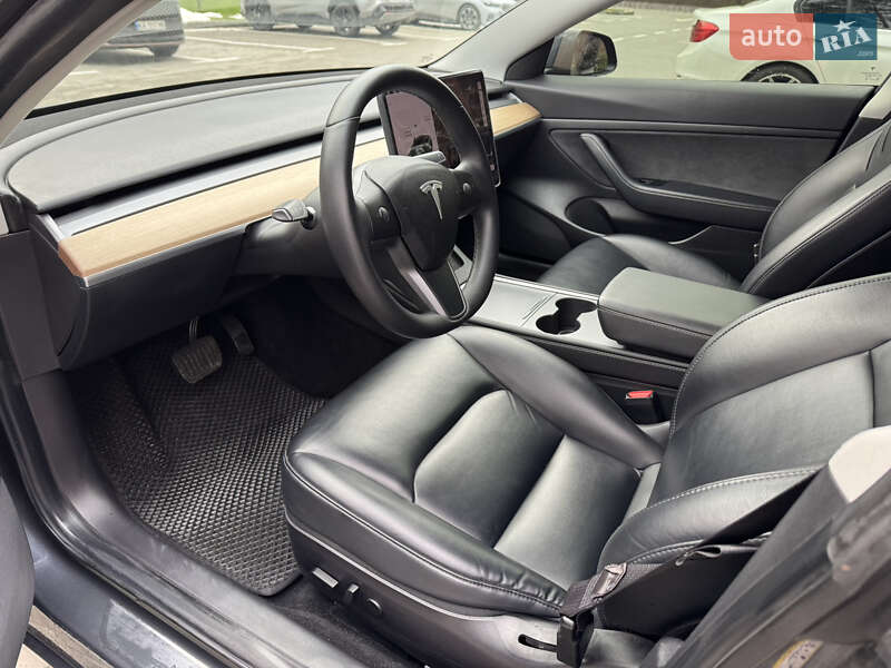 Седан Tesla Model 3 2019 в Киеве фото 18 Седан Tesla Model 3 2019 в Киеве