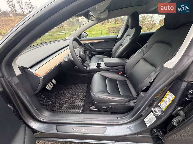 Седан Tesla Model 3 2023 в Киеве фото 25 Седан Tesla Model 3 2023 в Киеве