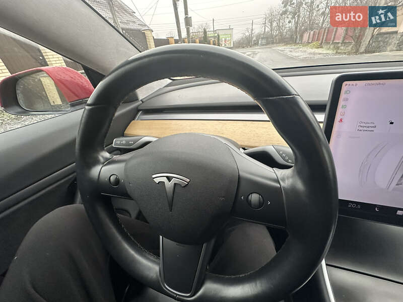 Седан Tesla Model 3 2017 в Виннице фото 13 Седан Tesla Model 3 2017 в Виннице