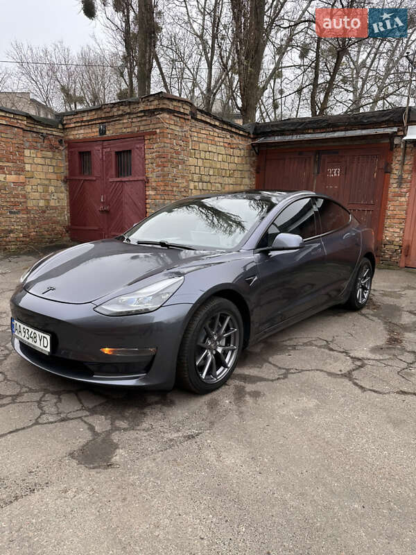 Седан Tesla Model 3 2021 в Киеве фото 7 Седан Tesla Model 3 2021 в Киеве