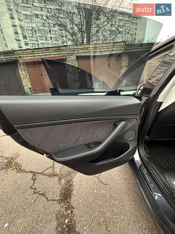 Седан Tesla Model 3 2021 в Киеве фото 11 Седан Tesla Model 3 2021 в Киеве