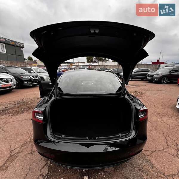 Седан Tesla Model 3 2022 в Чернигове фото 14 Седан Tesla Model 3 2022 в Чернигове