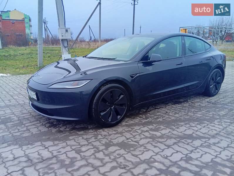 Седан Tesla Model 3 2024 в Львове фото Седан Tesla Model 3 2024 в Львове