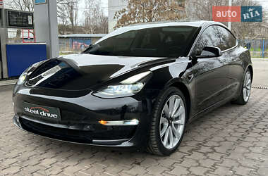Седан Tesla Model 3 2019 в Николаеве