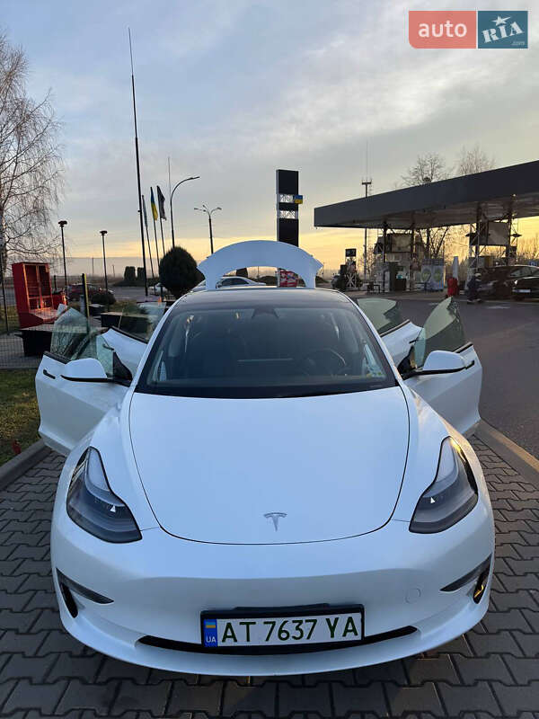 Седан Tesla Model 3 2023 в Ивано-Франковске фото 2 Седан Tesla Model 3 2023 в Ивано-Франковске