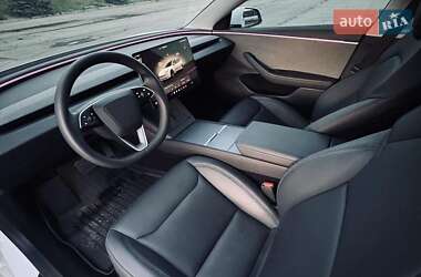Седан Tesla Model 3 2024 в Киеве