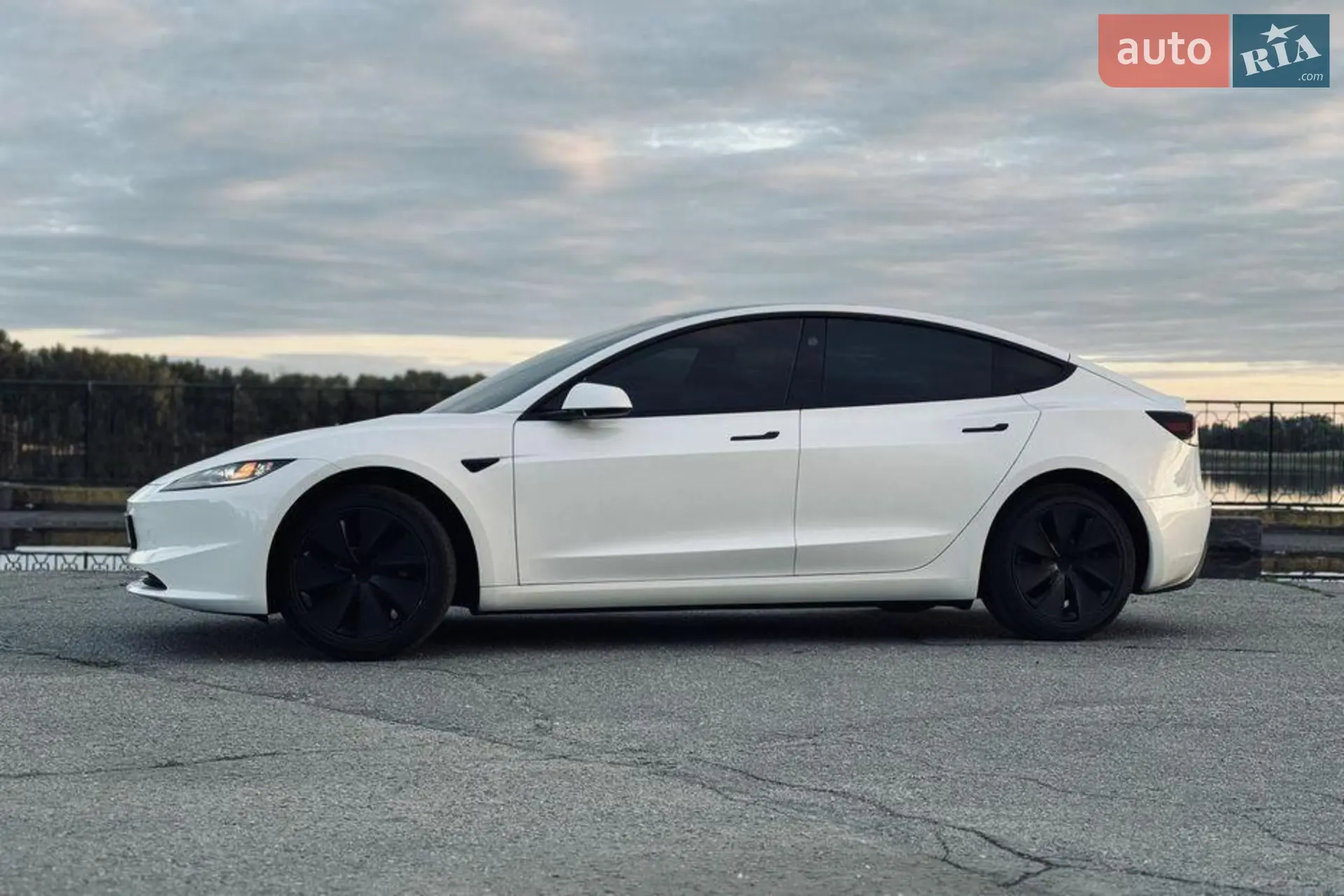 2024 Tesla Model 3 - мініатюра 20