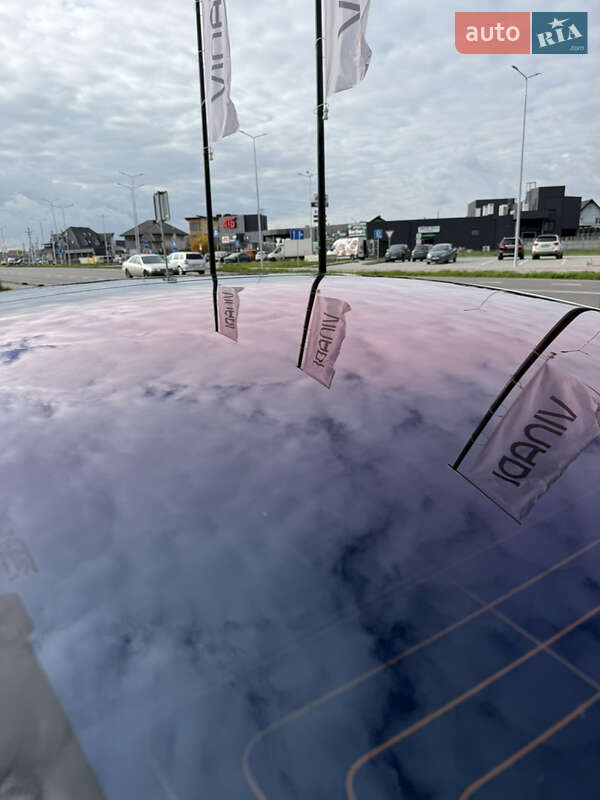 Седан Tesla Model 3 2018 в Луцке