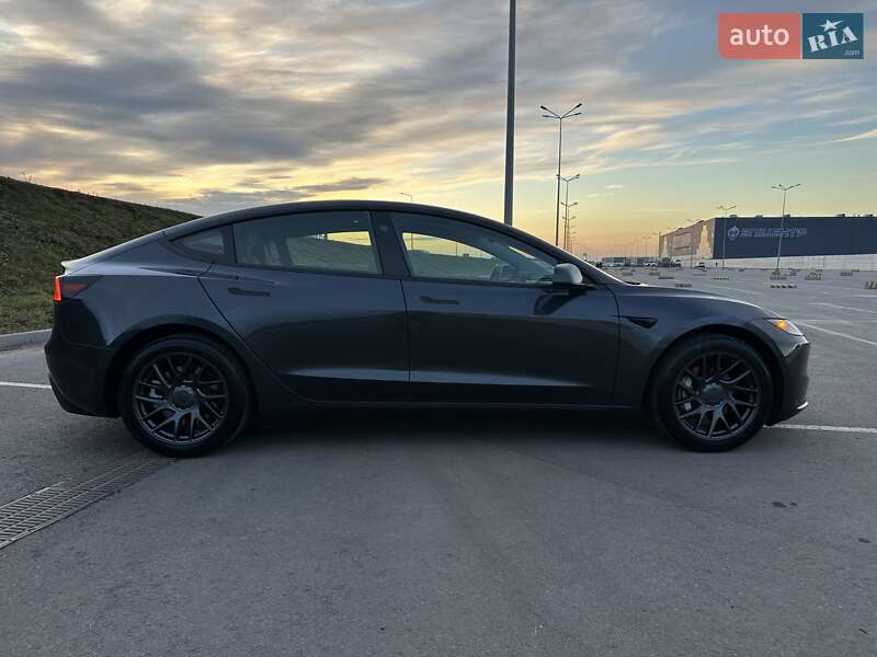 Седан Tesla Model 3 2024 в Львове фото 4 Седан Tesla Model 3 2024 в Львове