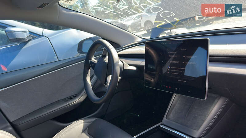Седан Tesla Model 3 2025 в Кривом Роге