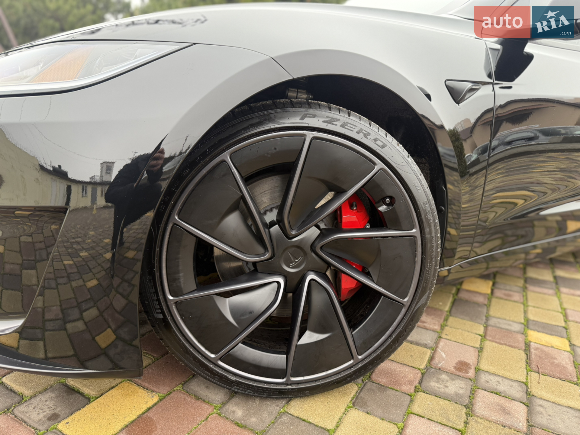 2025 Tesla Model 3 - мініатюра 8
