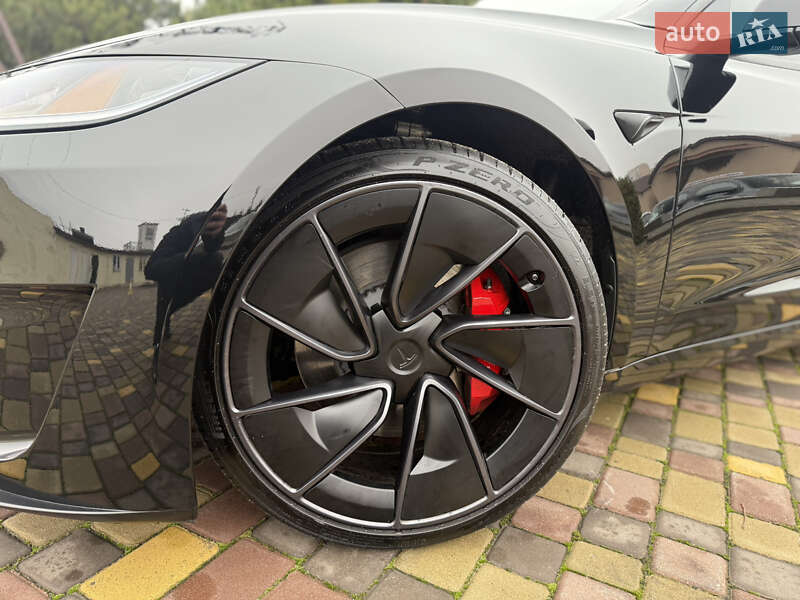 Седан Tesla Model 3 2025 в Днепре