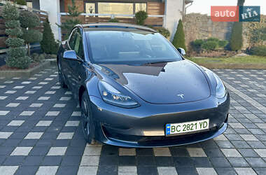 Седан Tesla Model 3 2022 в Стрые