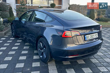 Седан Tesla Model 3 2022 в Стрые