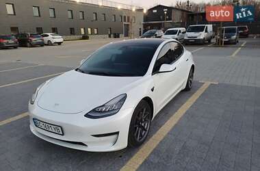Седан Tesla Model 3 2020 в Львове