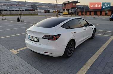 Седан Tesla Model 3 2020 в Львове