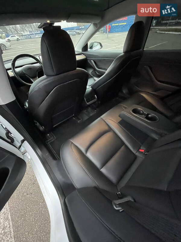 Седан Tesla Model 3 2018 в Киеве фото 11 Седан Tesla Model 3 2018 в Киеве